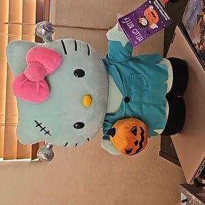 Hello kitty Halloween Frankenstein